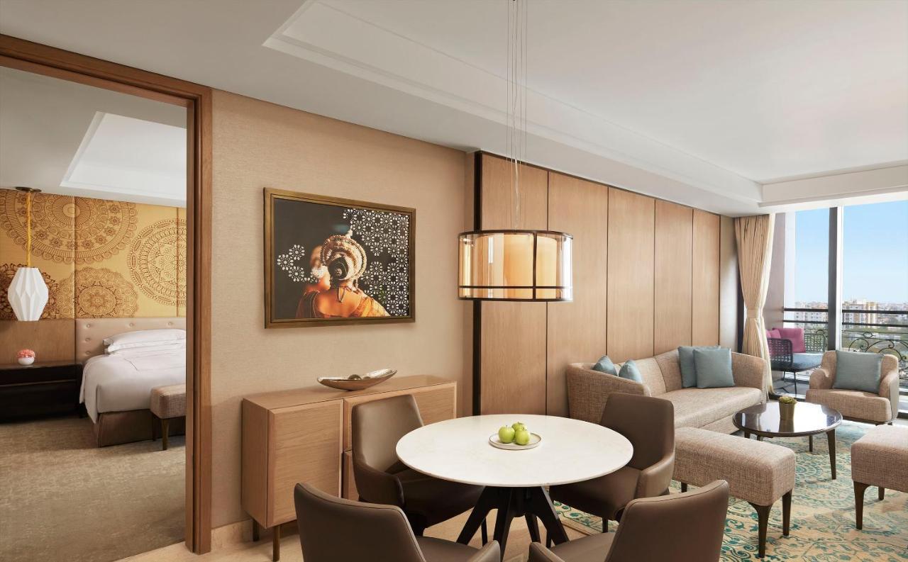 Taj Wellington Mews Chennai Hotel Eksteriør billede